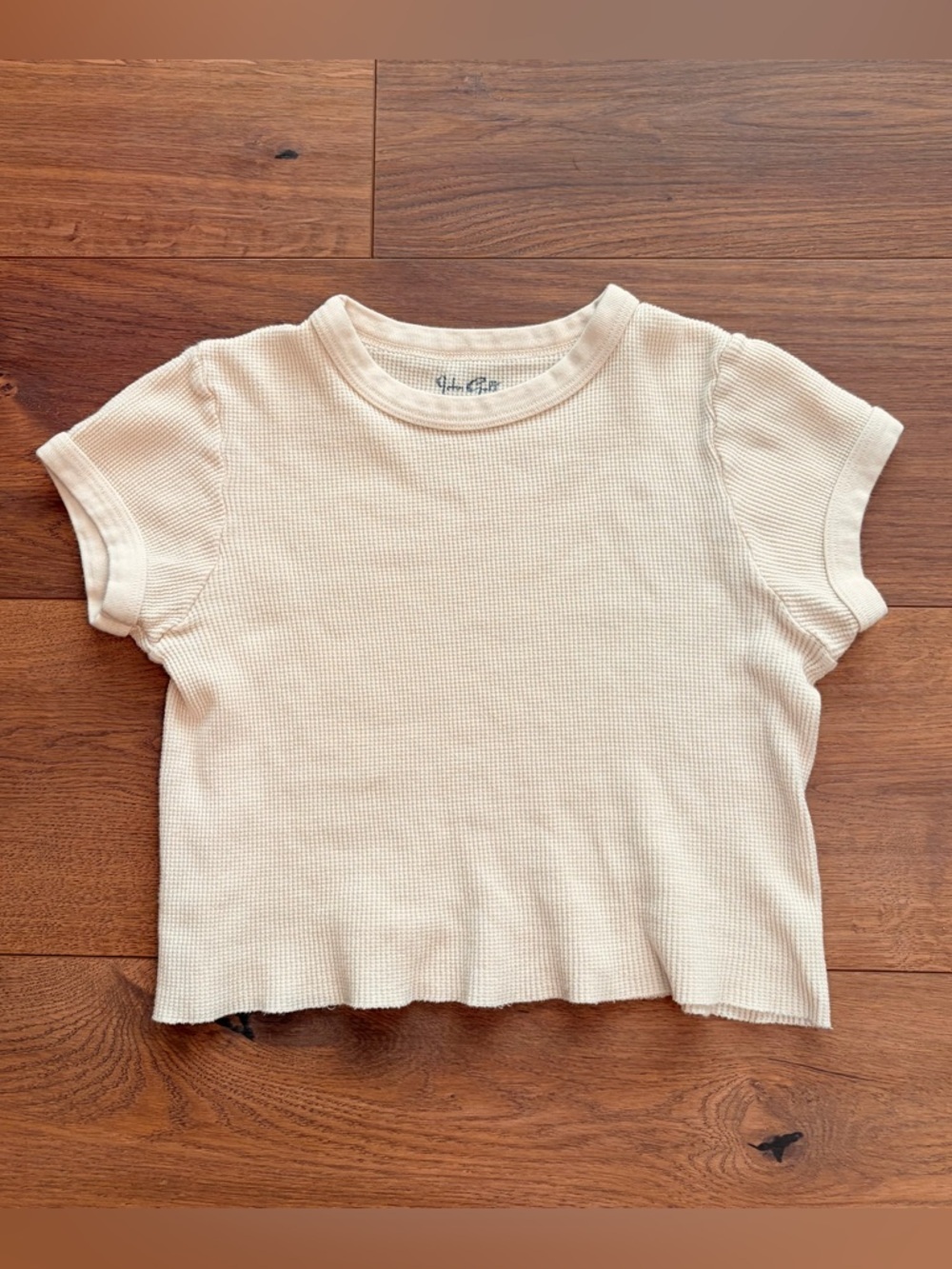 Brandy Melville Cream Short Sleeve Tee